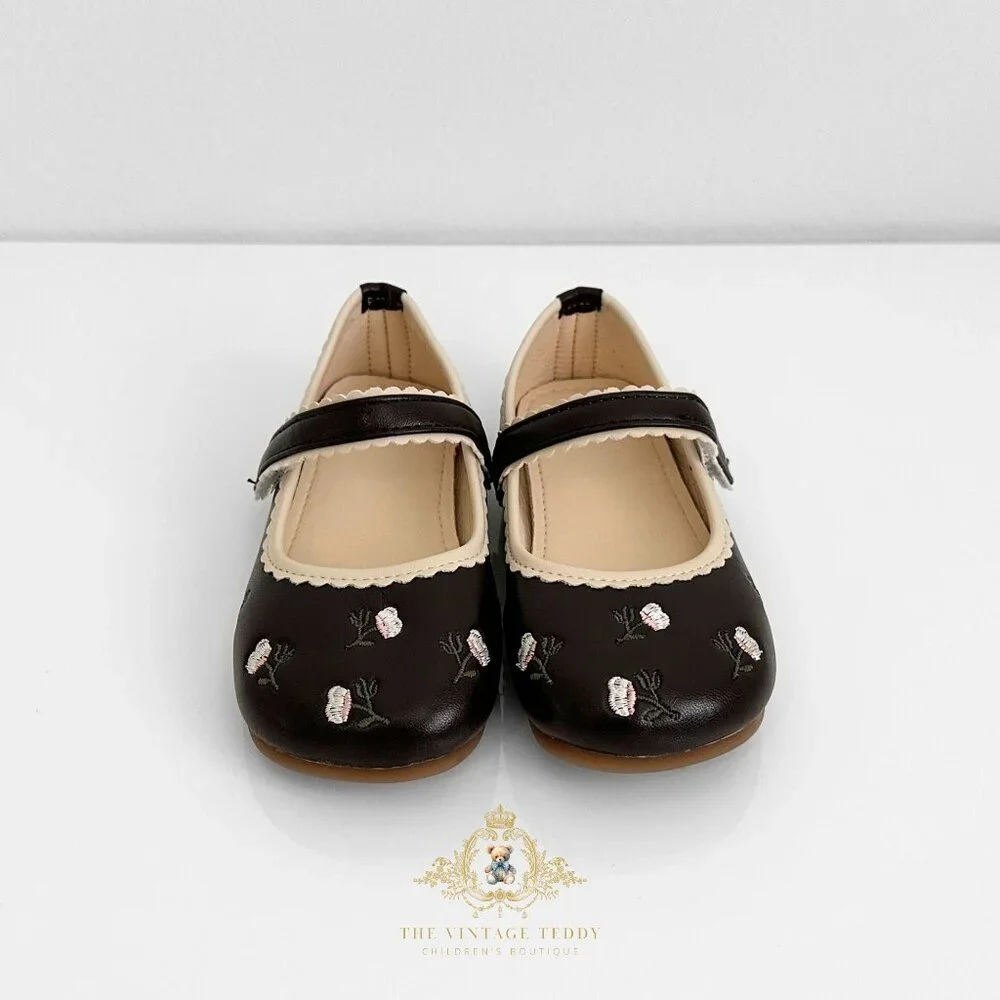 NWT Pretty Girls Mary Jane Flats Embroidered Cute Children's Shoes Brown 8